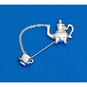 Vintage Kettle Tea Party Chain Link Stick Pin by Avon D17